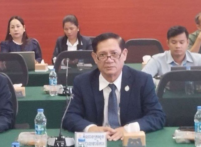 កិច្ចប្រជុំអន្តរក្រសួង ស្តីពីការពិនិត្យ និងពិភាក្សាលើសេចក្តីព្រាងកម្មវិធីវិនិយោគសាសាធារណ:៣ឆ្នាំរំកិល ២០២៧-២០២៩