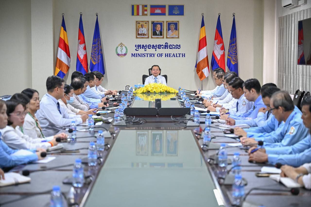 រដ្ឋមន្រ្តីសុខាភិបាល៖ «ទោះបីកំពុងមមាញឹកឆ្លើយតបនឹងស្ថានភាពតម្រូវការព្រំដែន ក៏នៅតែខិតខំការងារនីតិកម្ម សំដៅធ្វើយ៉ាងណាឱ្យមានសុខសុវត្ថិភាព ក្នុងការបម្រើសេវាជូនប្រជាពលរដ្ឋ»