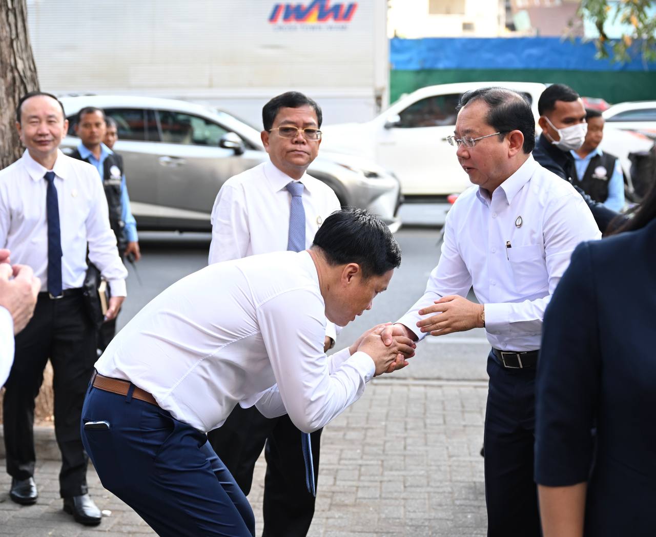 រដ្ឋមន្រ្តីសុខាភិបាល៖ «ការសង្រ្គោះព្យាបាលវីរកងទ័ព គឺជាអាទិភាពខ្ពស់បំផុត ទោះស្ថិតក្នុងស្ថានការណ៍លំបាកយ៉ាងណាក៏ដោយ។»