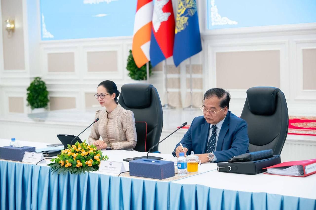 កិច្ចប្រជុំ​វិសាមញ្ញ គណ:កម្មាធិការ​ ត្រួតពិនិត្យ ផលិតផល​ហាឡាល​កម្ពុជា​ (គ.ត.ផ.ហ.ក.)