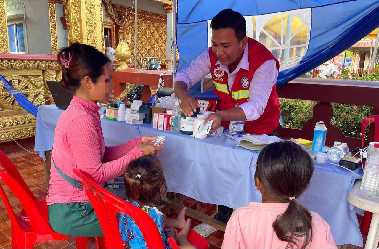 ការចុះពិនិត្យ និងគាំទ្រការបម្រើសេវាសុខាភិបាល នៅតាមទីតាំងសុវត្ថិភាព មន្ទីរពេទ្យបង្អែកស្រុក និងមន្ទីរពេទ្យបង្អែកខេត្តបន្ទាយមានជ័យ និងខេត្តបាត់ដំបង