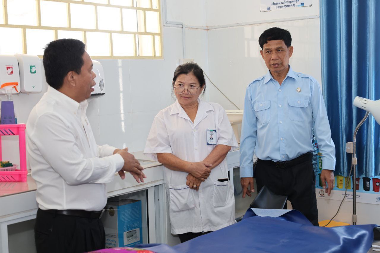 ការចុះពិនិត្យ ការបើកបម្រើសេវាសុខាភិបាលឡើងវិញ នៅតាមតំបន់រងគ្រោះដោយសារសង្គ្រាមឈ្លានពាន ក្នុងខេត្ត ពោធិសាត់ បាត់ដំបង និងកោះកុង