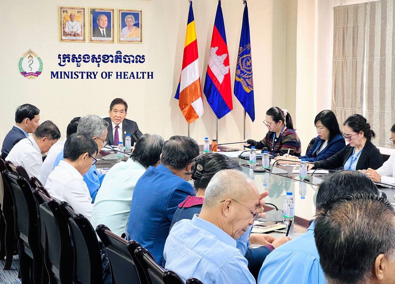 កិច្ចប្រជុំពិនិត្យវឌ្ឍនភាព និងពិភាក្សាផែនការសកម្មភាពជាតិសុខភាពសិក្សា  ឆ្នាំ២០២៦-២០៣០ នៃក្រសួងសុខាភិបាល