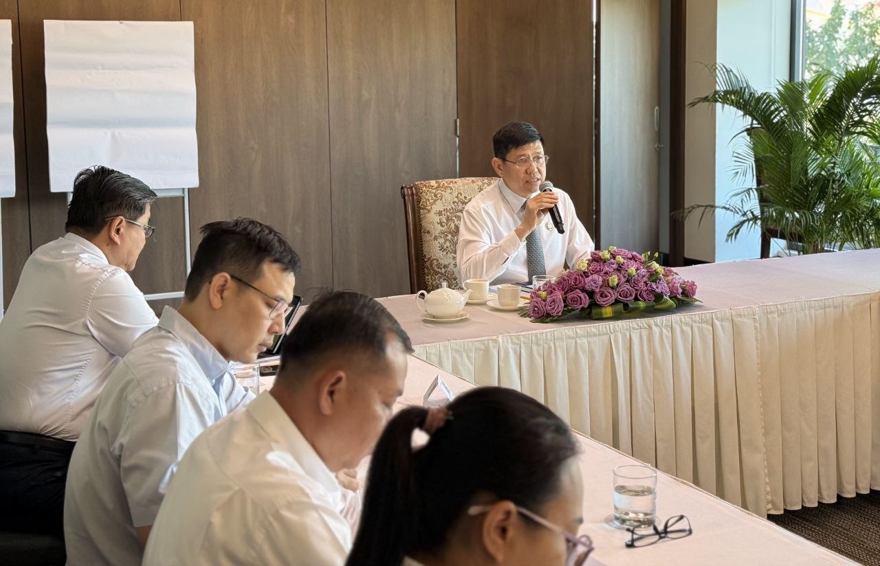 កិច្ចប្រជុំបច្ចេកទេសលើសេចក្ដីសង្ខេបទិន្នន័យ (Data Briefs) ទាក់ទងជំងឺមិនឆ្លង (NCD and CVD) និងការងារចុះបញ្ជីជំងឺមហារីក