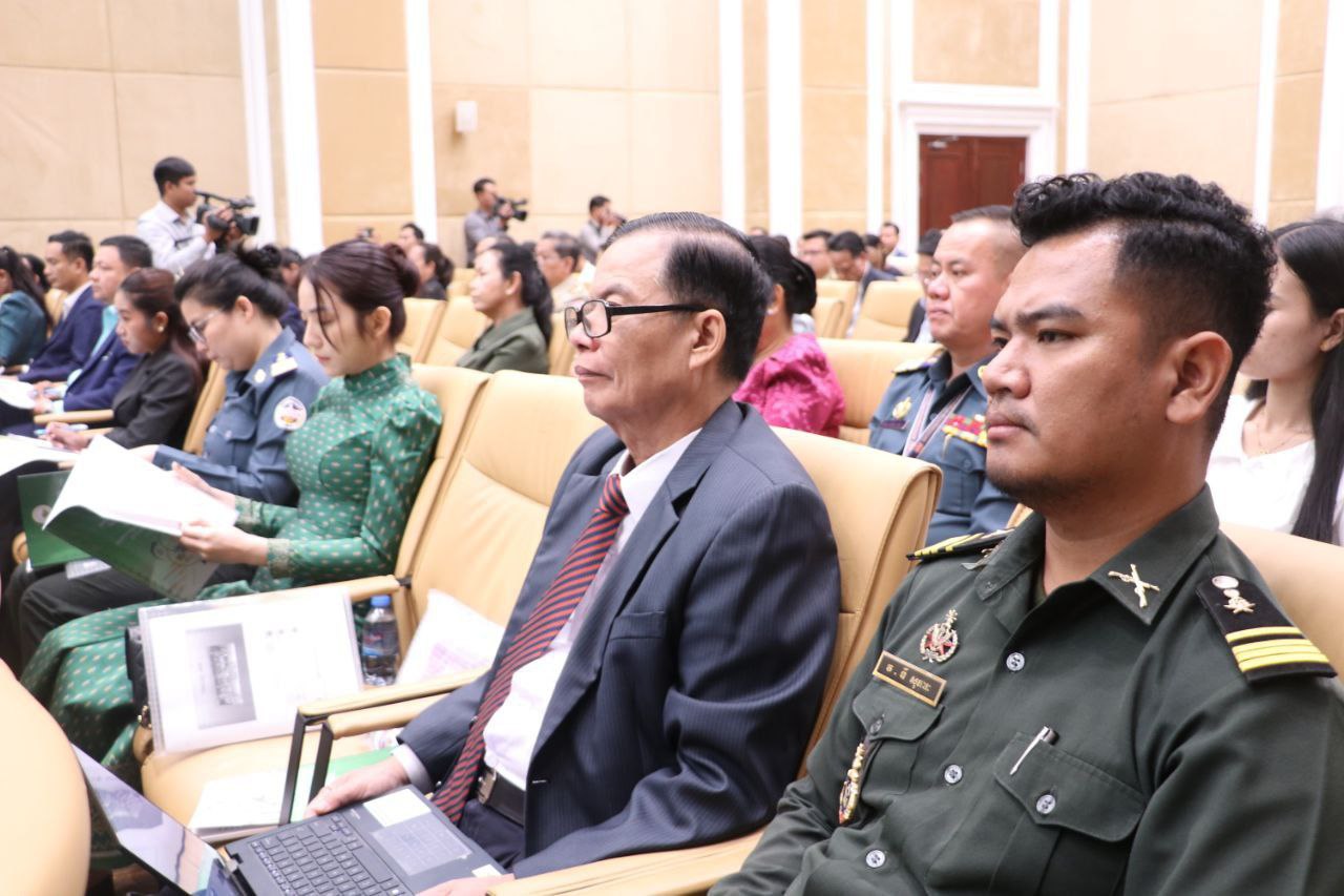 ពិធីប្រកាស ដាក់ឱ្យប្រើប្រាស់ជាផ្លូវការសៀវភៅតាមដាន វាយតម្លៃ និងសិក្សាដកពិសោធន៍ក្នុងការអនុវត្តផែនការប្រយុទ្ធប្រឆាំងអំពើជួញដូរមនុស្ស ឆ្នាំ២០២៤-២០២៨។