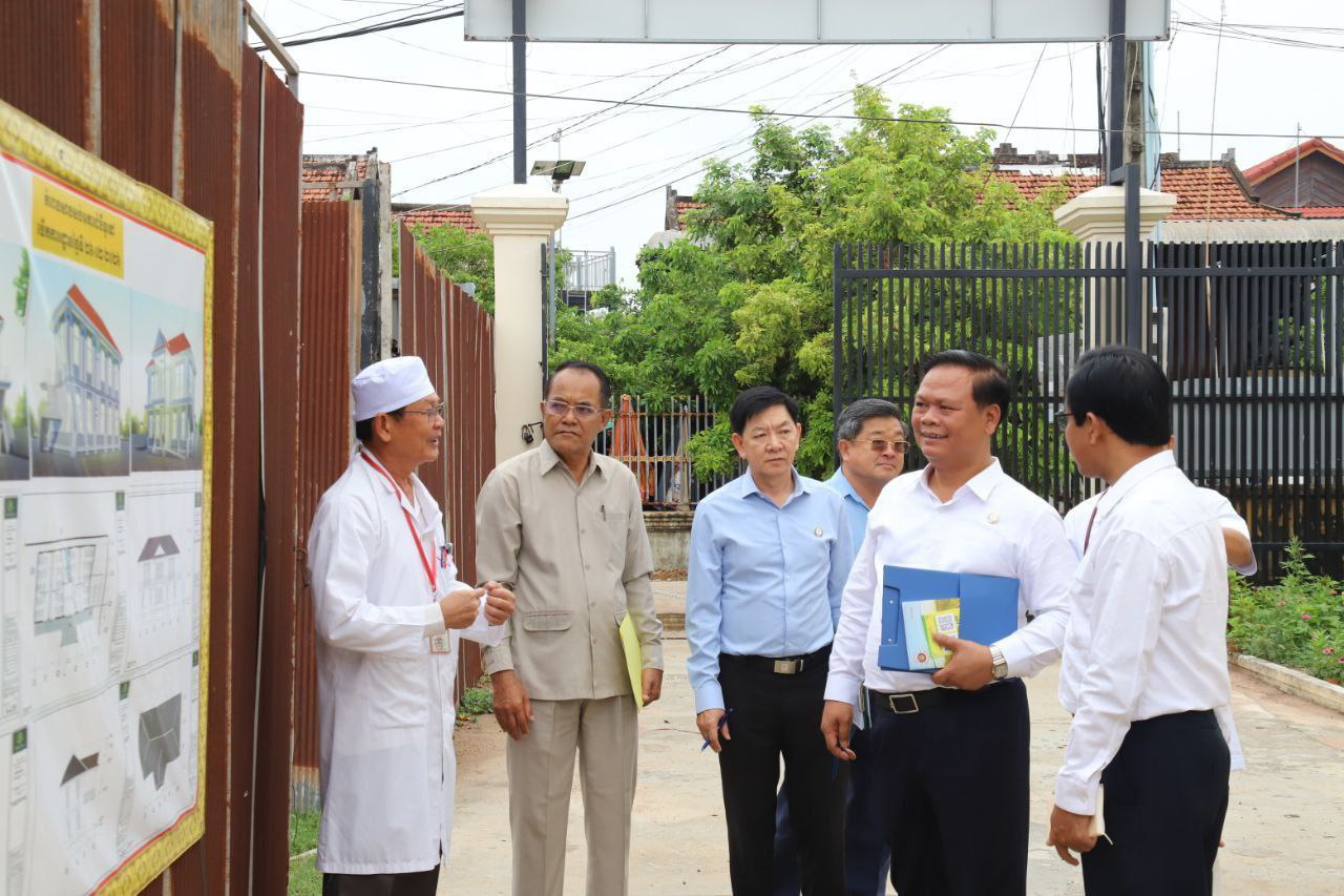 ការចុះពង្រឹងគុណភាពសេវាមន្ទីរពេទ្យបង្អែក នៅមន្ទីរសុខាភិបាល នៃរដ្ឋបាលខេត្តកំពង់ឆ្នាំង