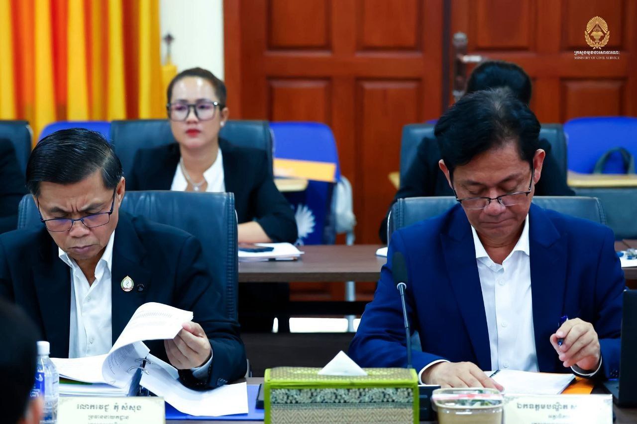 កិច្ចប្រជុំពិនិត្យសម្រេចលើលទ្ធផលនៃការអនុវត្តការវាយតម្លៃអង្គភាពបម្រើសេវាសាធារណៈគំរូក្នុងវិស័យអប់រំ និងវិស័យសុខាភិបាល ឆ្នាំ២០២៥ ដំណាក់កាលបឋមរបស់គណៈកម្មការបច្ចេកទេស នៃ គ.វ.ជ និងកំណត់វិធានការអនុវត្តបន្ត