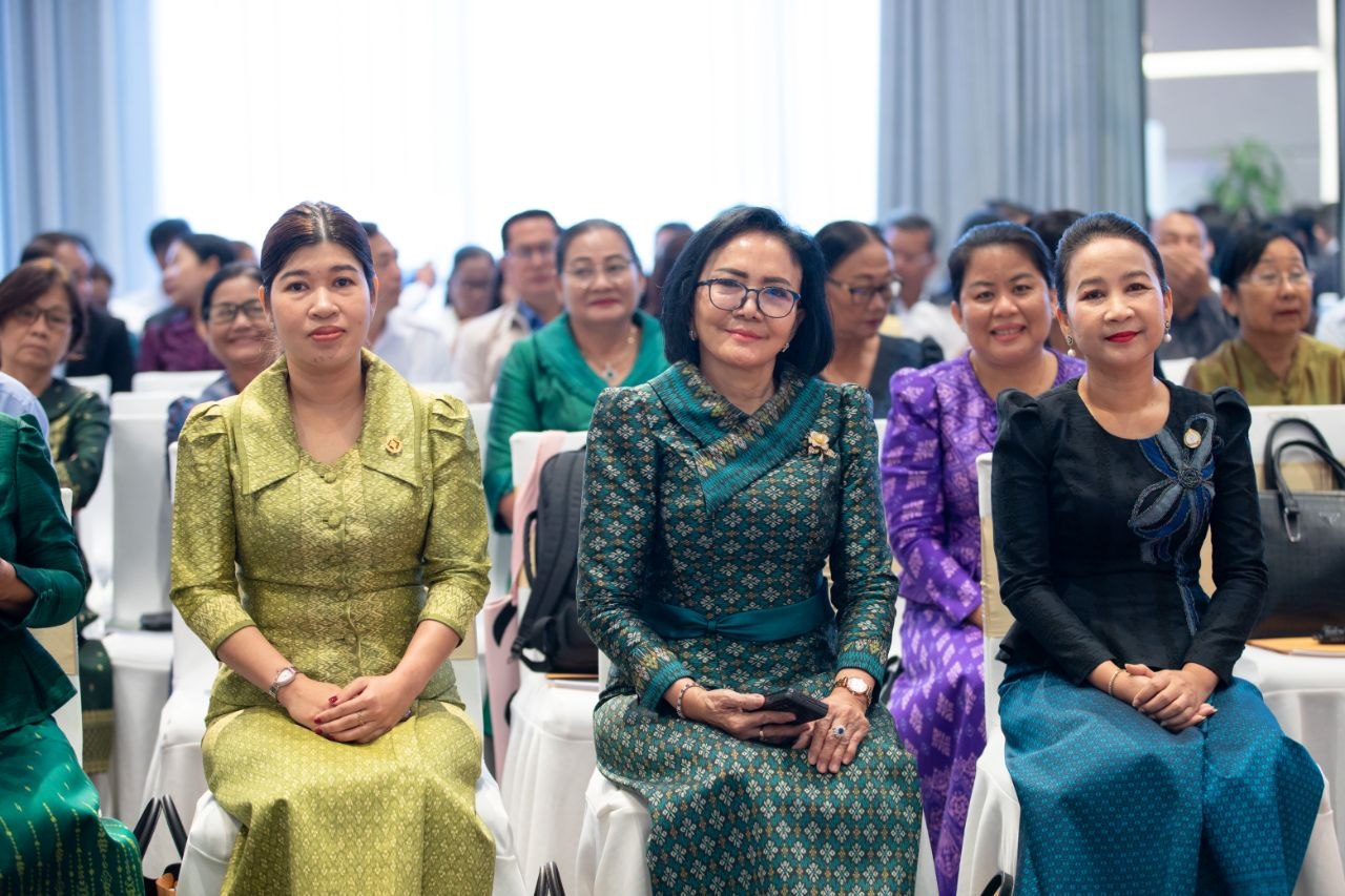 សិក្ខាសាលាថ្នាក់ជាតិ ផ្សព្វផ្សាយអនុក្រឹត្យស្តីពីការគ្រប់គ្រងទារកដ្ឋាន