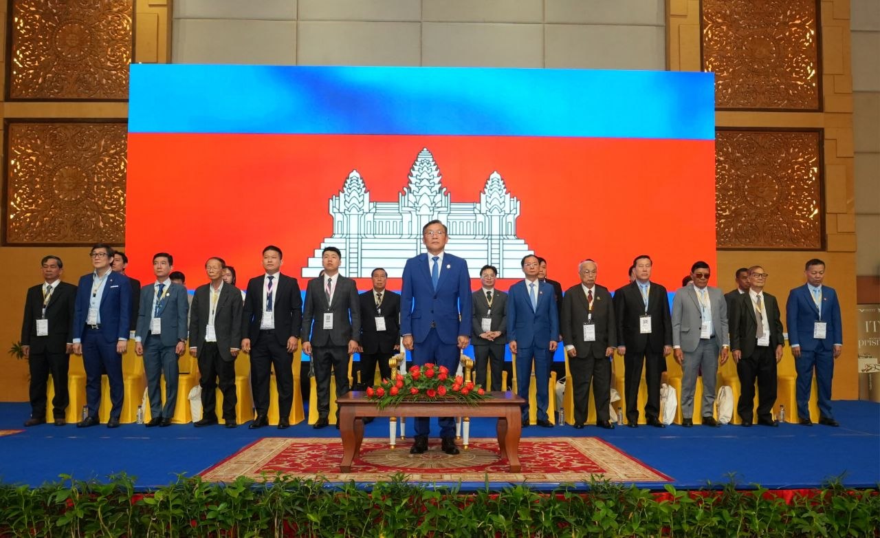 ពិធីបើកសន្និសីទរបស់សមាគមទន្តពេទ្យកម្ពុជា លើកទី២៤ ក្រោមប្រធានបទ៖ «កំណើនវិទ្យាសាស្ត្រក្នុងវិស័យទន្តសាស្ត្រនាសម័យទំនើប»