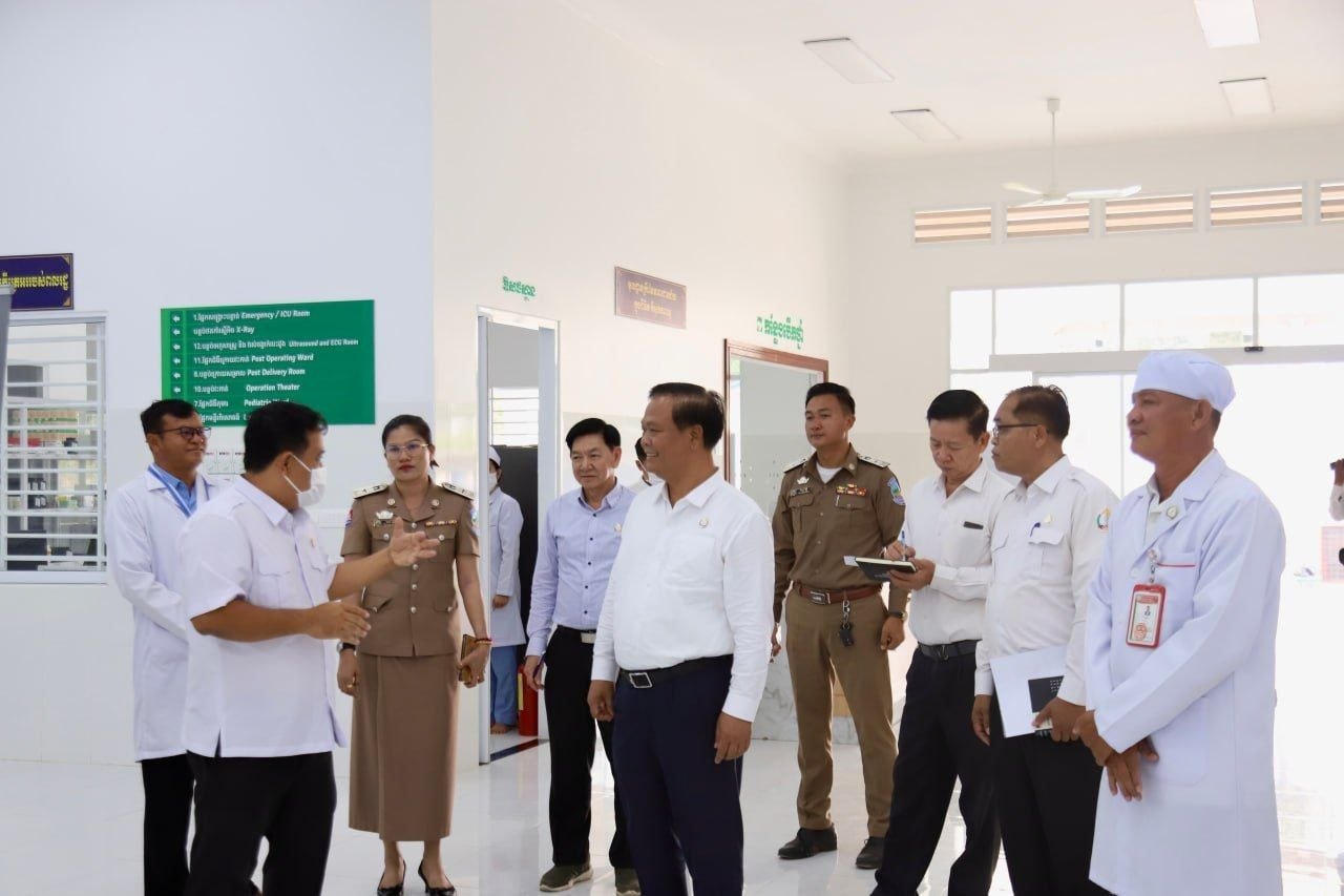ការចុះពិនិត្យវឌ្ឍនភាព និងពង្រឹងគុណភាពសេវាមន្ទីរពេទ្យបង្អែកស្រុក ក្នុងខេត្តបន្ទាយមានជ័យ