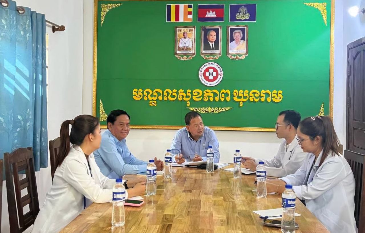 ការចុះពិនិត្យវឌ្ឍនភាព និងពង្រឹងគុណភាពសេវាមណ្ឌលសុខភាព ក្នុងខេត្តសៀមរាប