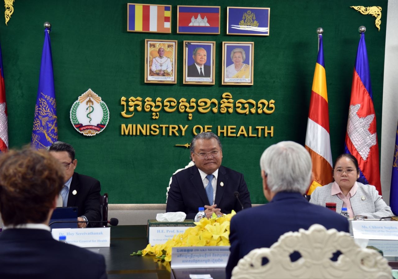 ទទួលជួបពិភាក្សាជាមួយគណៈប្រតិភូសមាគមមិត្តភាពកម្ពុជា–ហ្វូគូស៊ីម៉ា នៃប្រទេសជប៉ុន ដើម្បីពង្រឹងកិច្ចសហប្រតិបត្តិការក្នុងវិស័យសុខាភិបាល និងការវិនិយោគនៅក្នុងប្រទេសកម្ពុជា