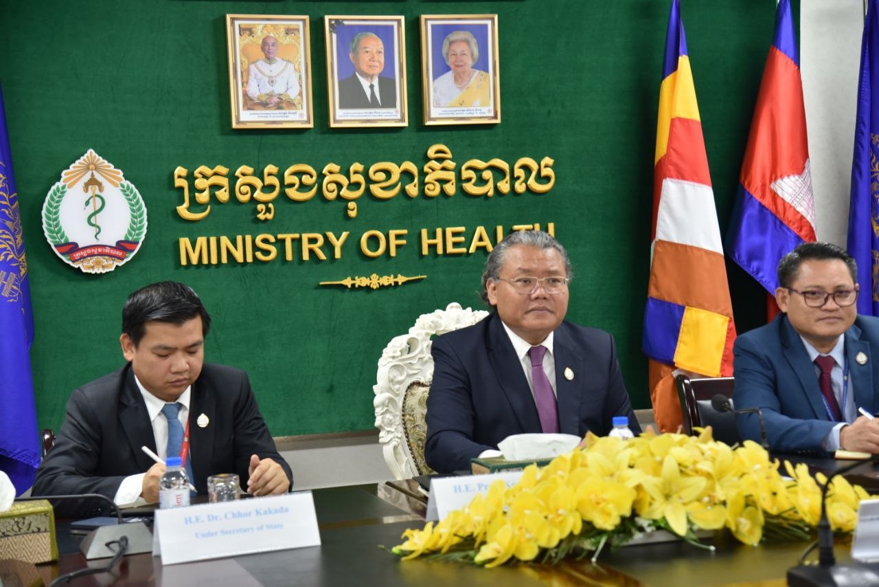 ជំនួបពិភាក្សាលើគម្រោងនៃកិច្ចសហប្រតិបត្តិការ អំពីសុខាភិបាលសាធារណៈ រវាងក្រសួងសុខាភិបាលកម្ពុជា និងក្រុមហ៊ុន Manulife