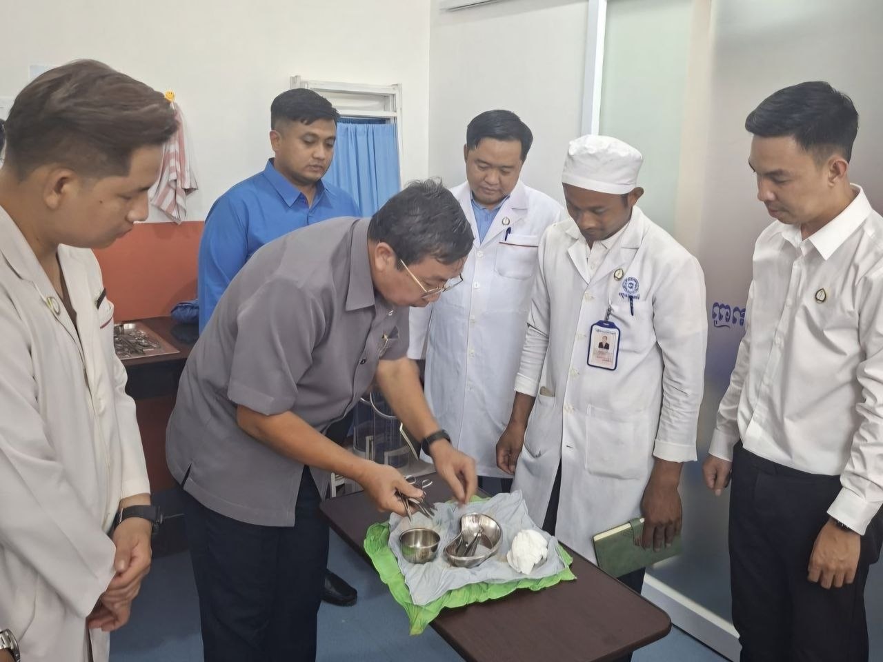 ការចុះអភិបាលគាំទ្របច្ចេកទេស នៅផ្នែកសង្គ្រោះបន្ទាន់ និងប្រព័ន្ធបញ្ជូនអ្នកជំងឺ ក្នុងមន្ទីរពេទ្យបង្អែកចំនួន២ ក្នុងខេត្តសៀមរាប