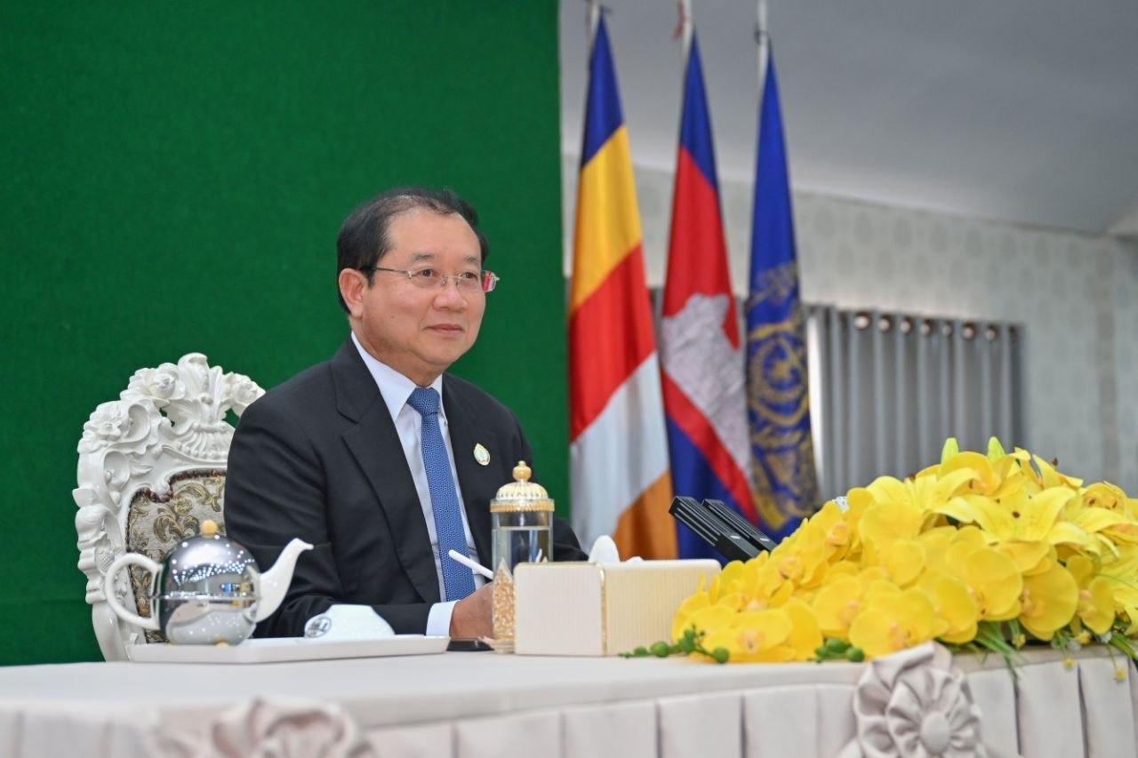 រដ្ឋមន្រ្តីសុខាភិបាល៖ «ការផ្តោតសំខាន់ទៅលើការអប់រំសុខភាព និងការទំនាក់ទំនងសាធារណៈ ប្រកបដោយប្រសិទ្ធភាព ក្នុងវិស័យសុខាភិបាល ចូលរួមចំណែកយ៉ាងសំខាន់ដល់វឌ្ឍនភាពសង្គម និងលើកកម្ពស់ស្មារតីស្នេហាជាតិ និងសាមគ្គីក្នុងការងារ»