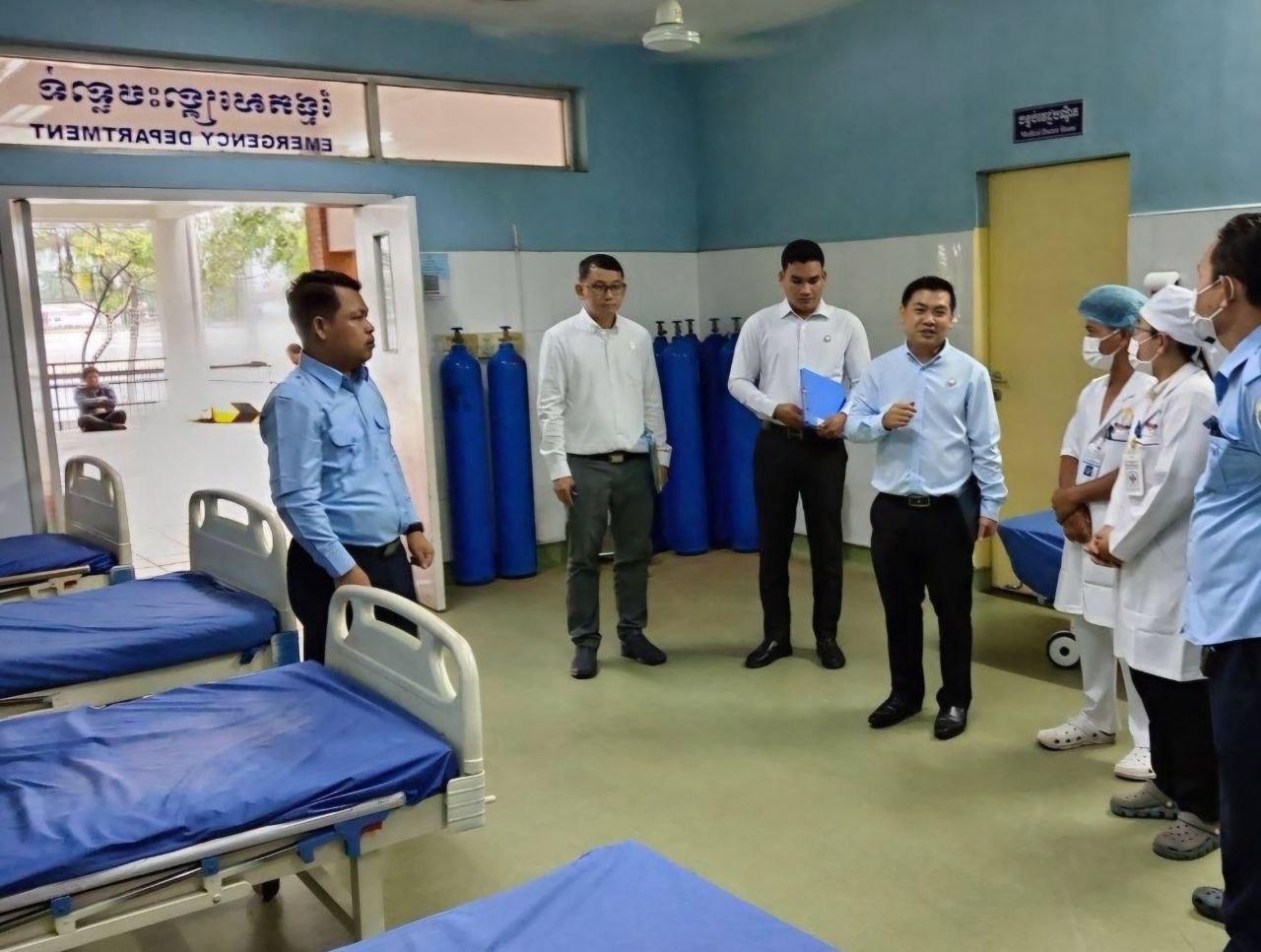 ការចុះពង្រឹងសមត្ថភាព ផ្នែកសង្គ្រោះបន្ទាន់ និងប្រព័ន្ធបញ្ជូនអ្នកជំងឺ នៅមន្ទីរពេទ្យបង្អែកក្នុងខេត្តកំពត