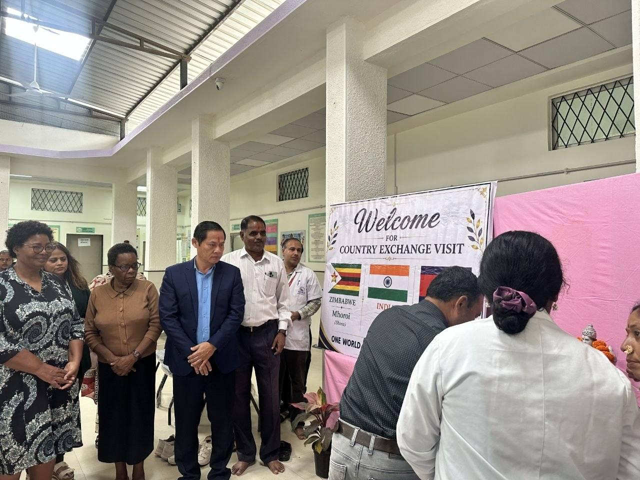 កម្មវិធី «Cambodia-India Country Exchange Program» នៅទីក្រុងមុំបៃ និងទីក្រុង Pune នៃសាធារណៈរដ្ឋឥណ្ឌា