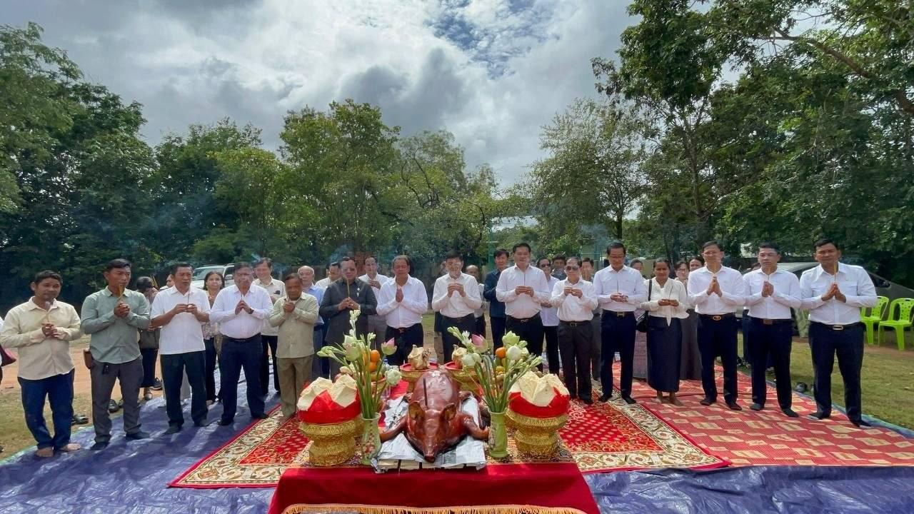 ពិធីសែនព្រេនសុំសេចក្ដីសុខ ដើម្បីបើកការដ្ឋានកែលម្អសួនរុក្ខជាតិឱសថបុរាណគិរីរម្យ