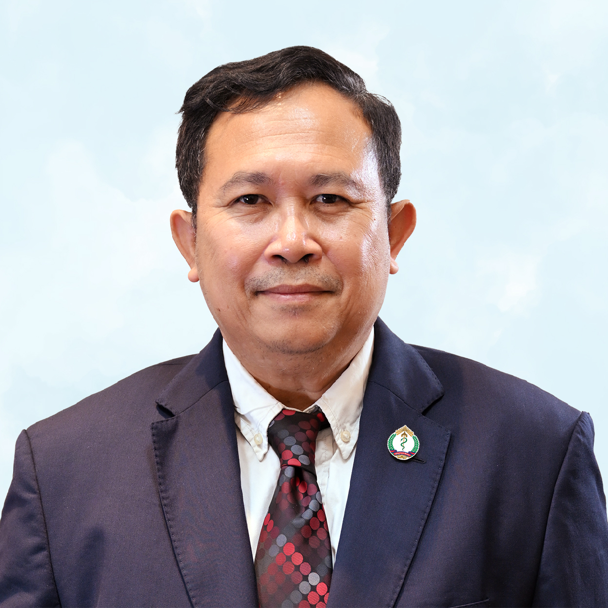 ម៉ម ប៊ុនសុជាតិ